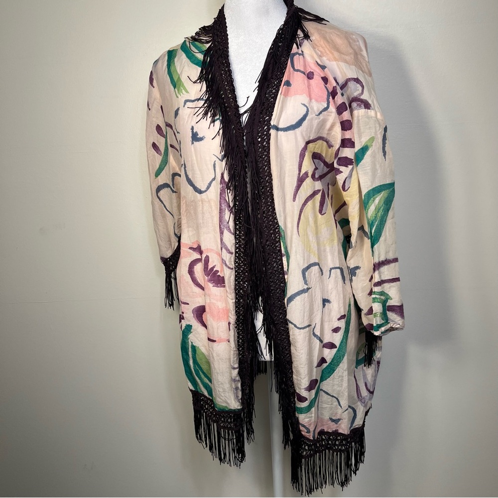 Victoria's Secret Purple and Cream‎ floral silk Kimono size S